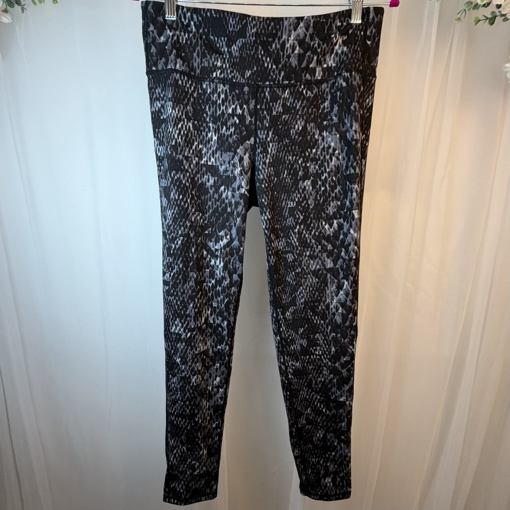 Athleta High Rise Ankle Leggings Black Gray Animal Print Yoga Pants Size Large